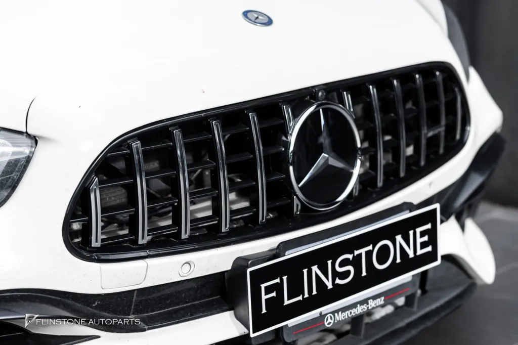 Mercedes Benz W213 ดาวกระจัง