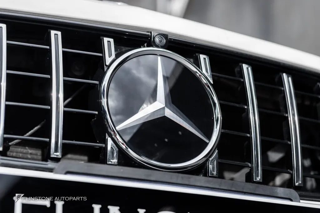 Mercedes Benz W213 ดาวกระจัง