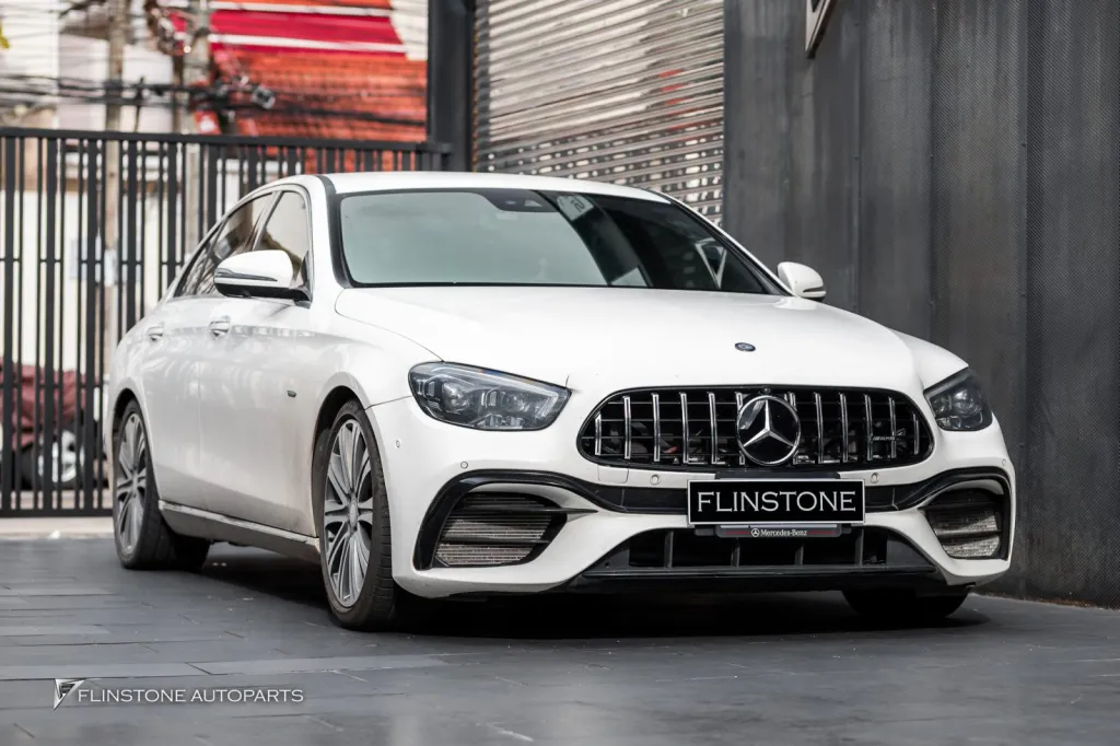 Mercedes Benz W213 ดาวกระจัง