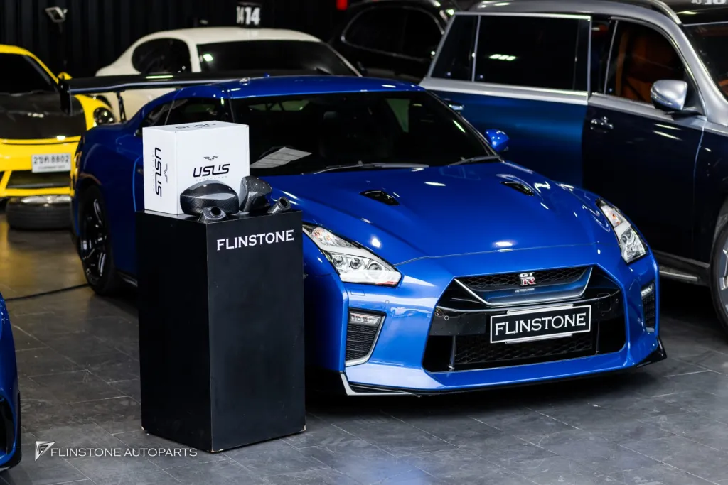 Nissan GTR R35 กระจก
