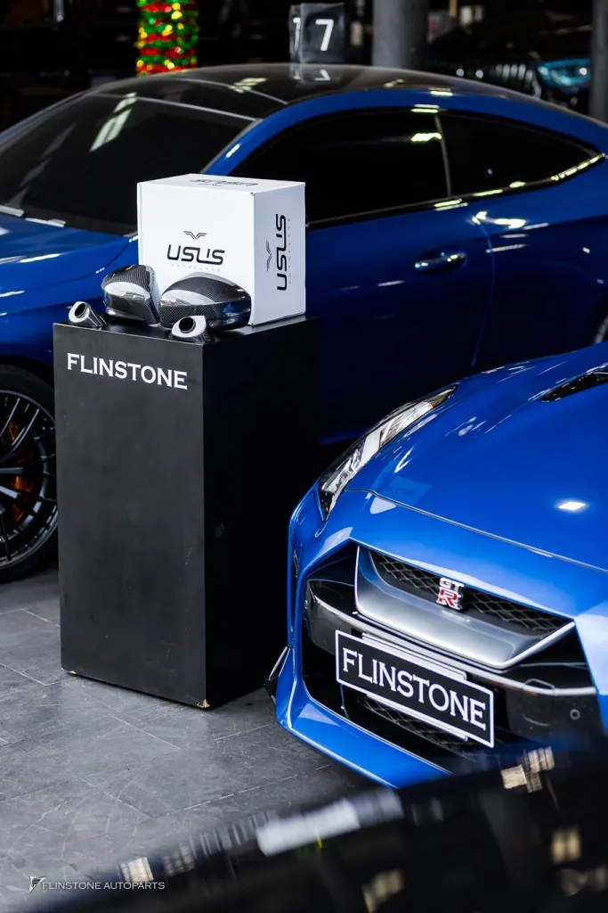 Nissan GTR R35 กระจก