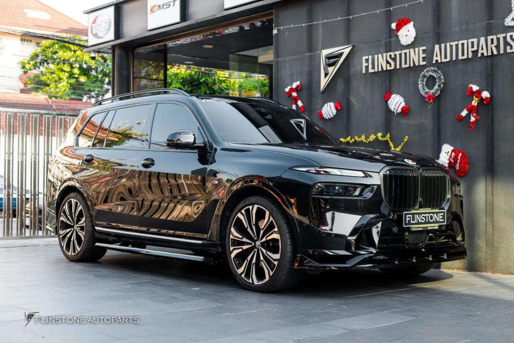 BMW X7 บันไดไฟฟ้า