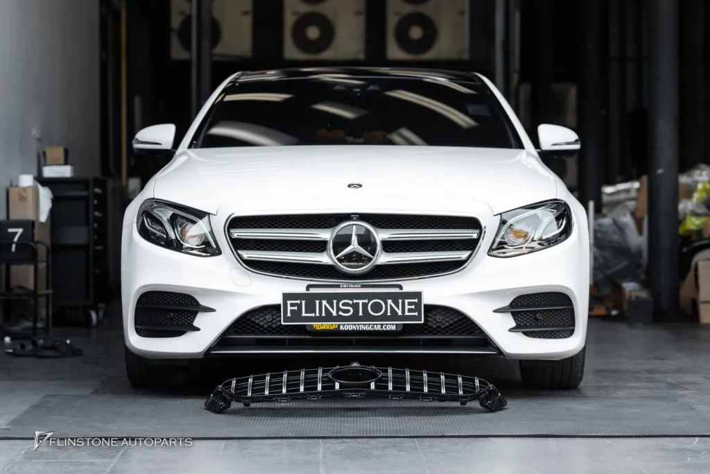 Mercedes Benz  W213 กระจัง