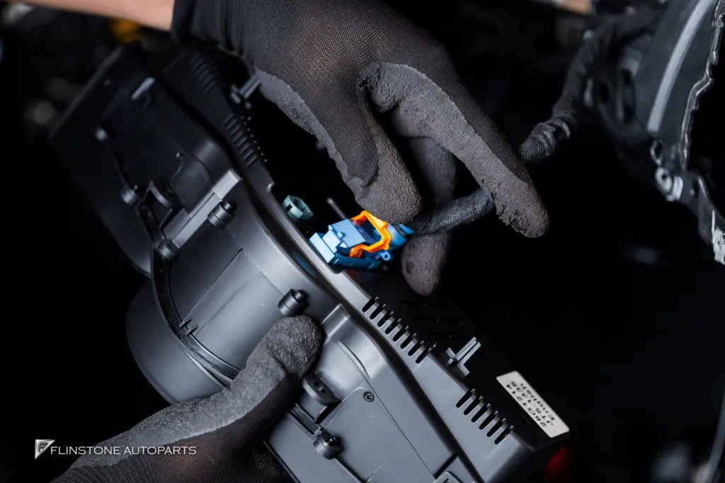 Porsche Cayenne 958 โช้ค AGT กล่อง RACE CHIP ท่อ Res Exhaust เบรคเซรามิค