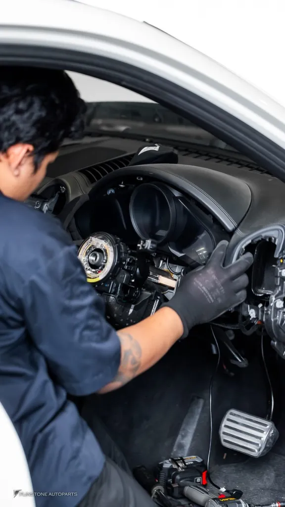 Porsche Cayenne 958 โช้ค AGT กล่อง RACE CHIP ท่อ Res Exhaust เบรคเซรามิค