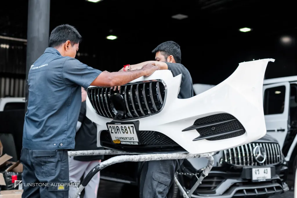 Mercedes Benz  W213 กระจัง