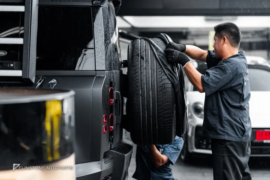 Range Rover ฝาครอบยางอะไหล่