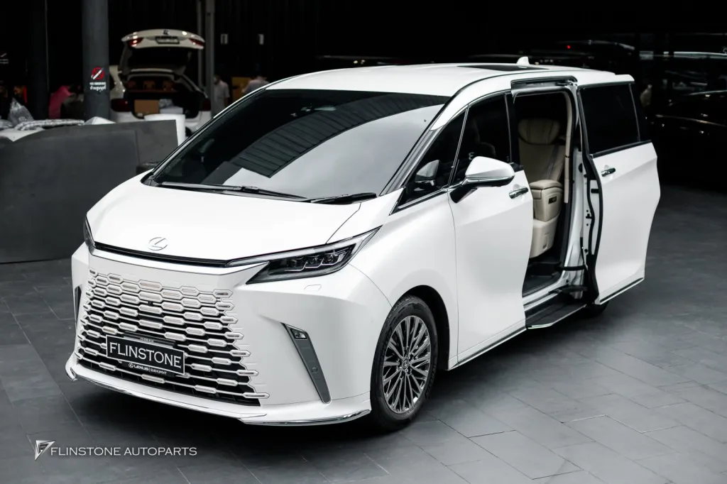 Lexus LM บันไดอัตโนมัติ