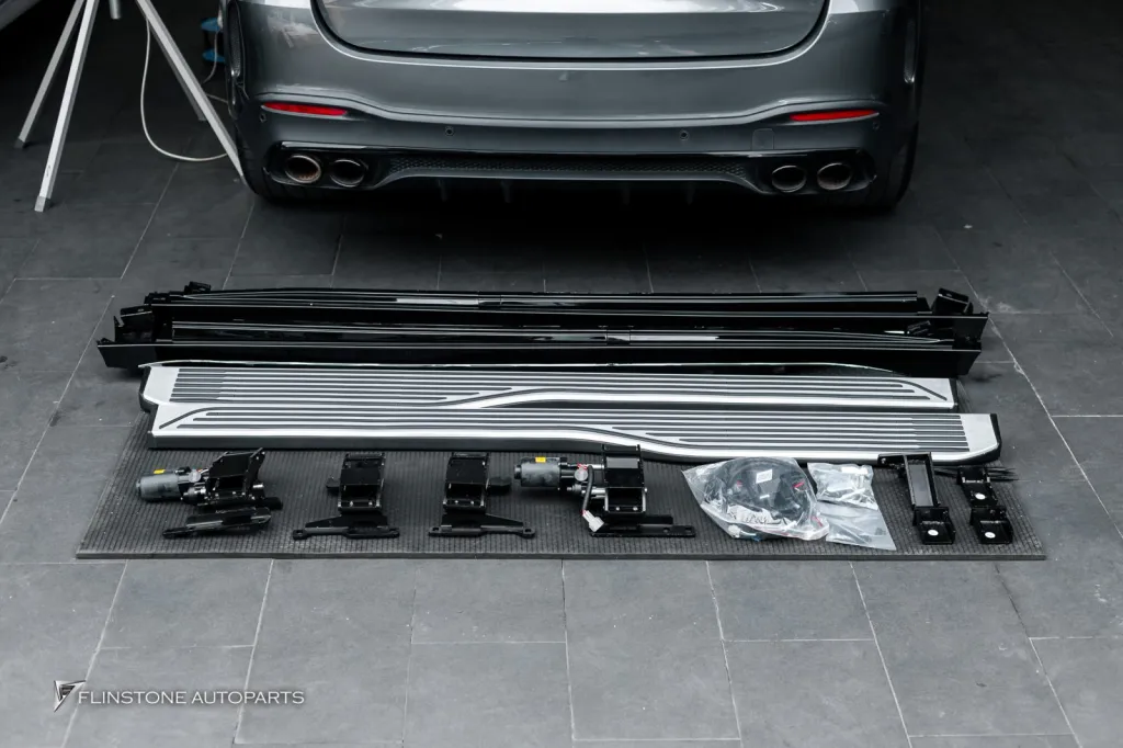 Mercedes Benz GLE บันไดไฟฟ้า