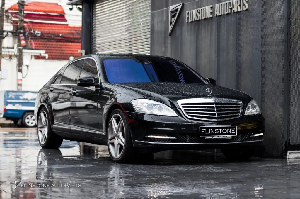 Mercedes Benz 222 พวงมาลัย