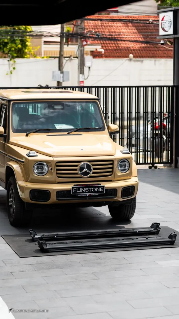 Mercedes Benz Gclass G580 Side Steps