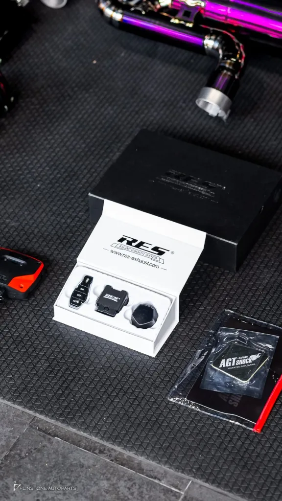 Porsche Cayenne 958 โช้ค AGT กล่อง RACE CHIP ท่อ Res Exhaust เบรคเซรามิค