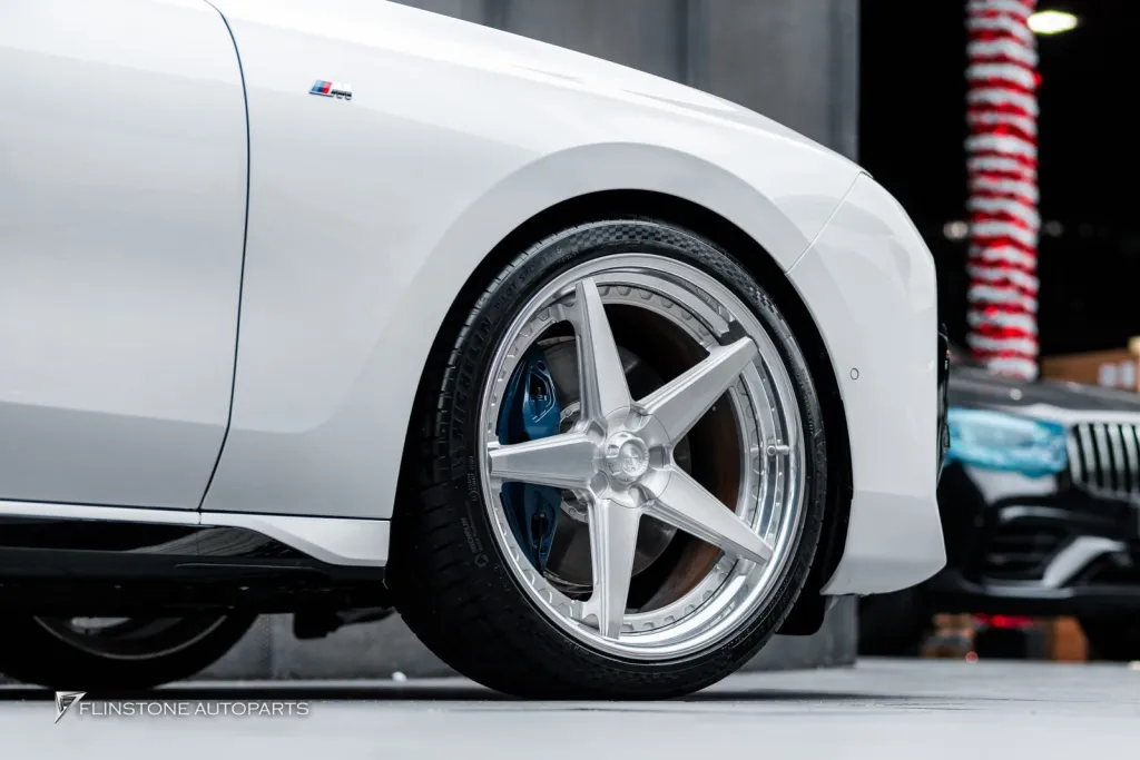 BMW i7 lowering