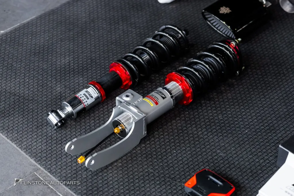 Porsche Cayenne 958 โช้ค AGT กล่อง RACE CHIP ท่อ Res Exhaust เบรคเซรามิค