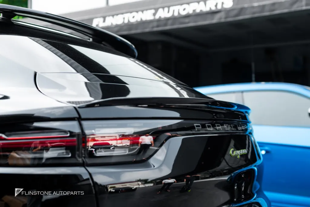Porsche Cayenne สปอยเลอร์