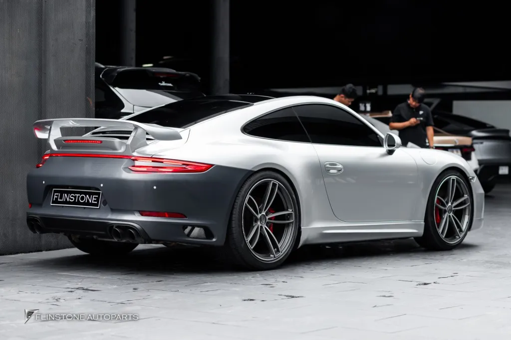 Porsche Carrera 991.1 to 991.2 กันชนหลัง ไฟท้าย