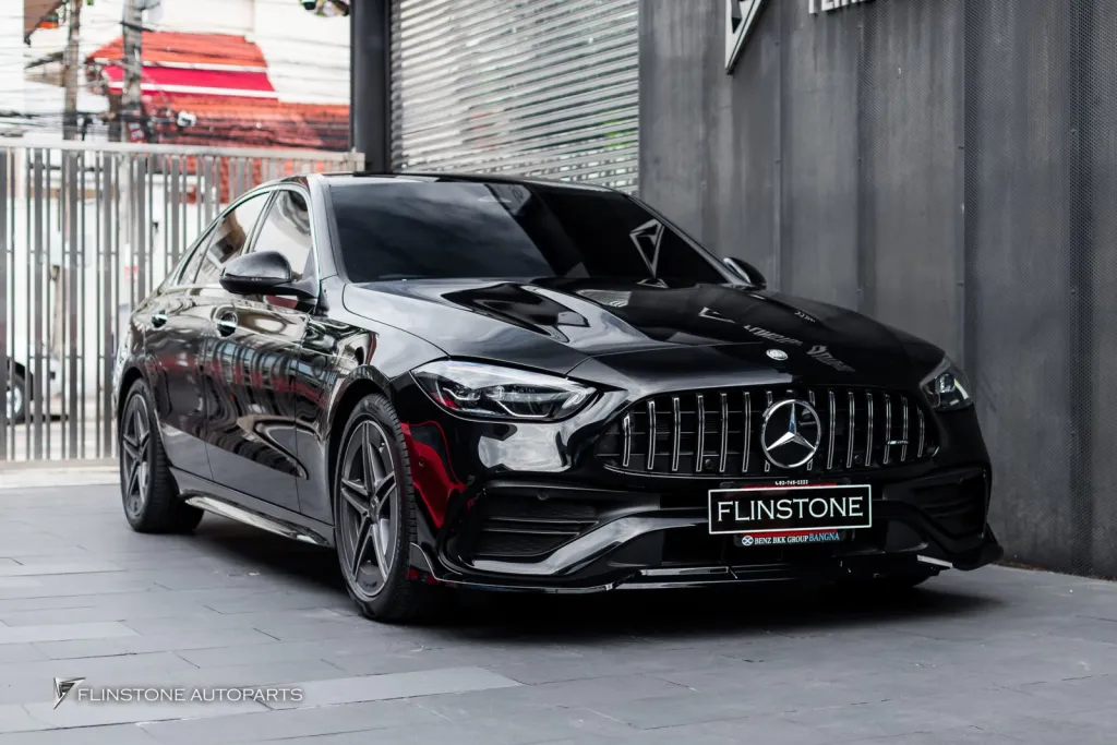 Mercedes Benz W206 ดิฟ ปลายท่อ ผ้ายางท้าย กรอบกุญแจคาร์บอน ลิ้นหน้า โลโก้