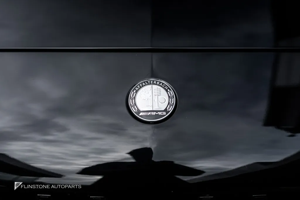 Mercedes Benz W206 ดิฟ ปลายท่อ ผ้ายางท้าย กรอบกุญแจคาร์บอน ลิ้นหน้า โลโก้