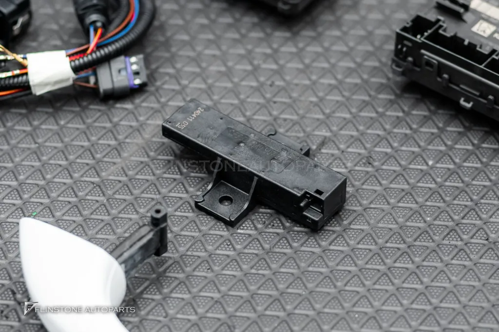 Porsche Cayenne E3 Suv Keyless ประตูดูดแท้