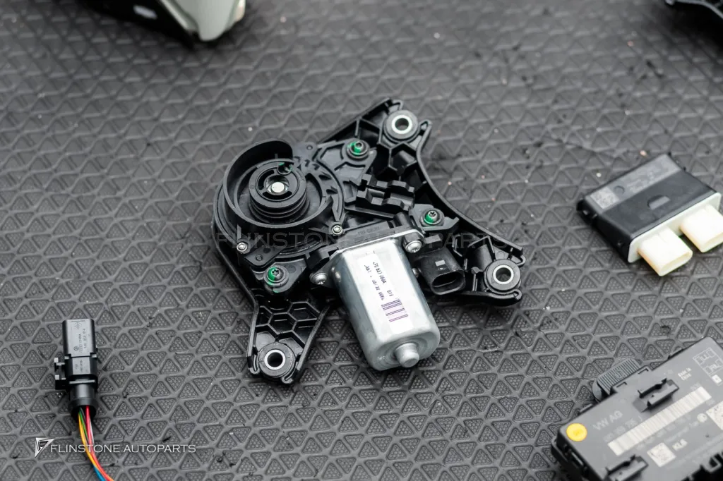 Porsche Cayenne E3 Suv Keyless ประตูดูดแท้