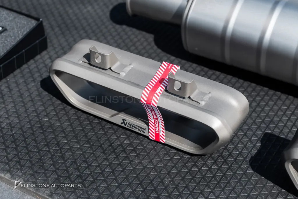 Mercedes Benz Gclass ท่อ Akrapovic
