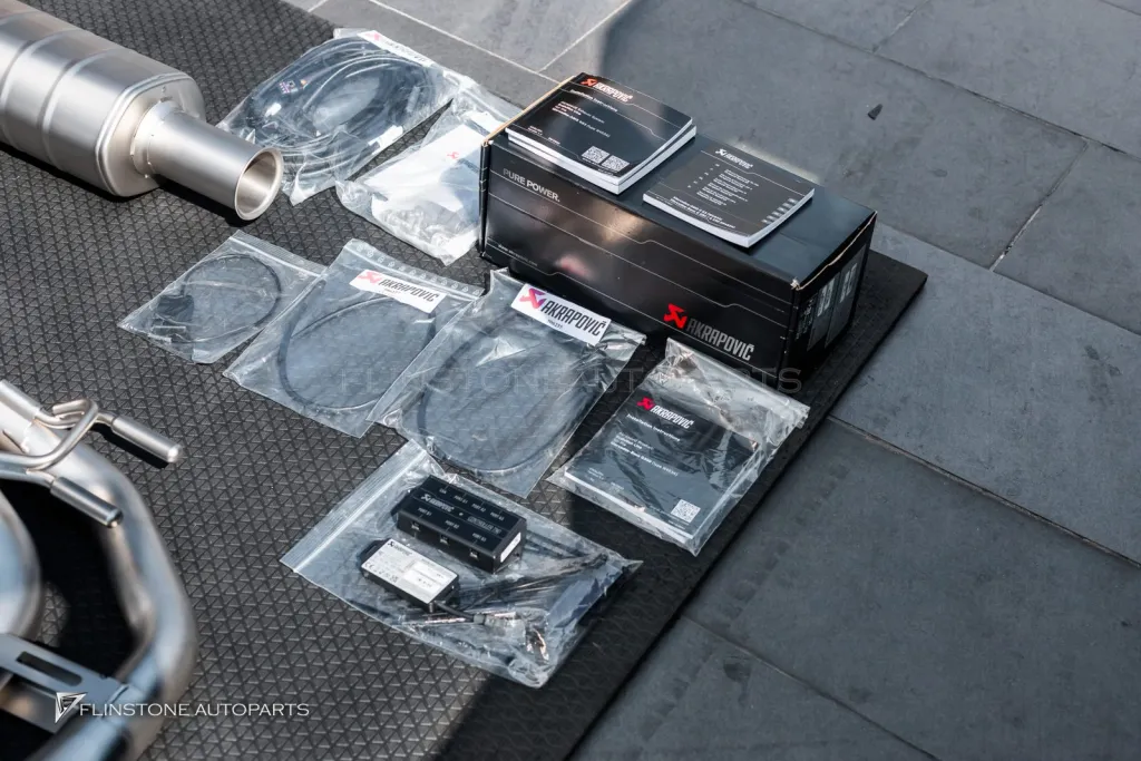 Mercedes Benz Gclass ท่อ Akrapovic
