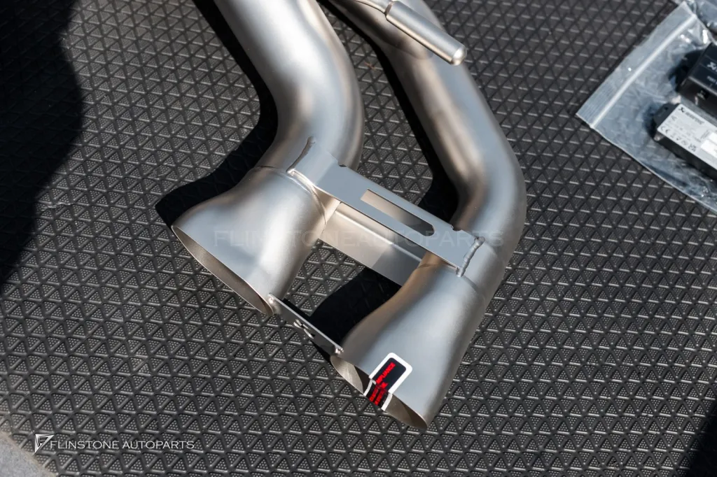 Mercedes Benz Gclass ท่อ Akrapovic