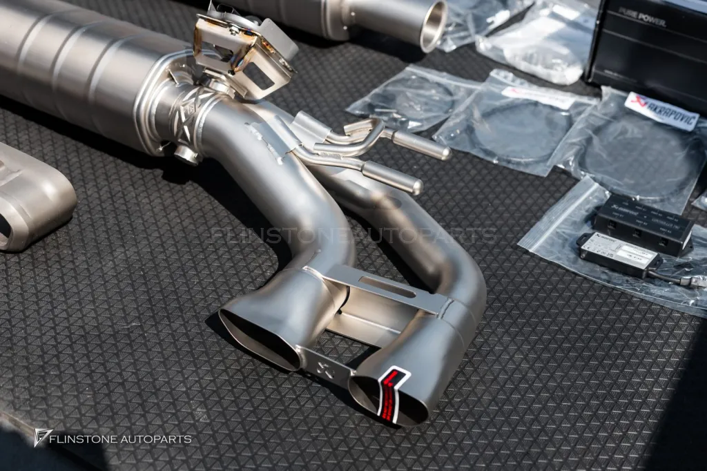 Mercedes Benz Gclass ท่อ Akrapovic