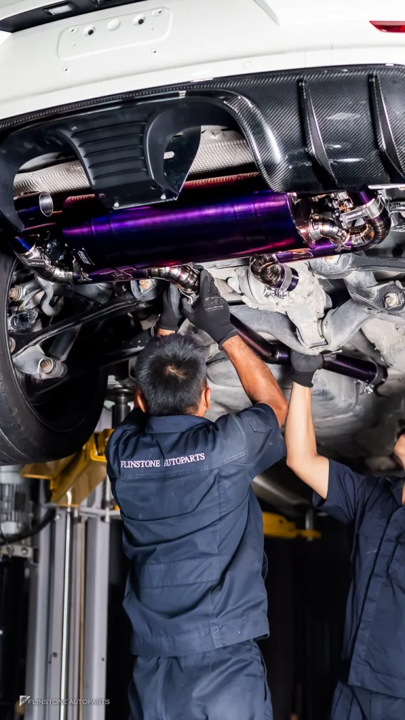 Porsche Cayenne 958 โช้ค AGT กล่อง RACE CHIP ท่อ Res Exhaust เบรคเซรามิค