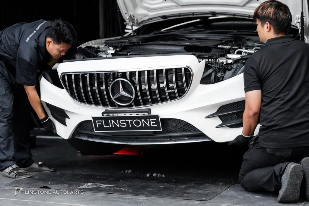 Mercedes Benz C238 กระจัง
