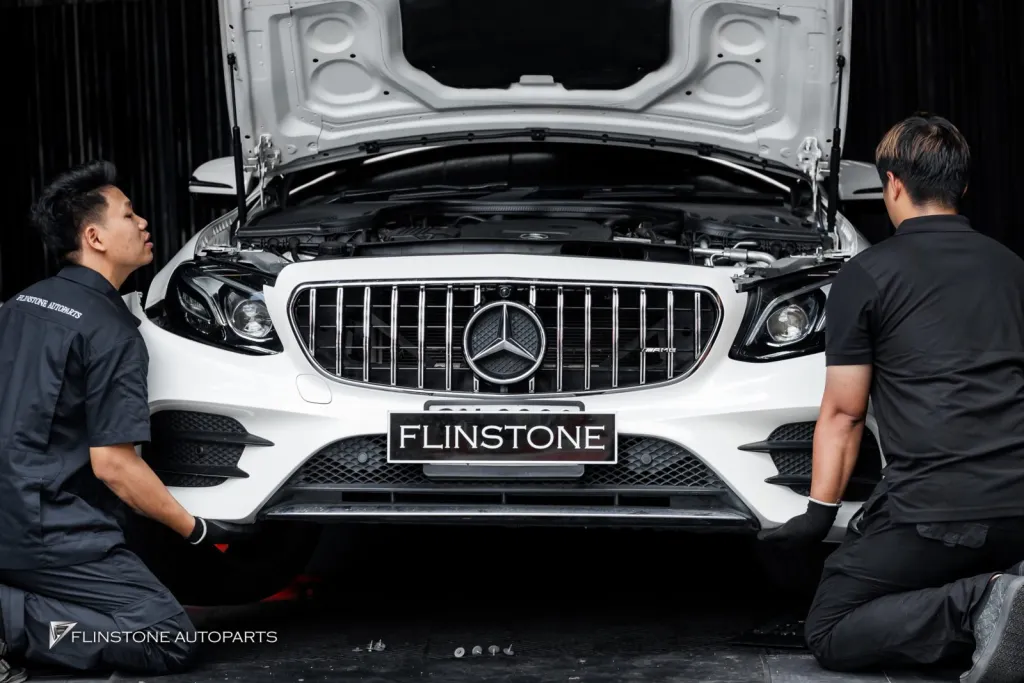 Mercedes Benz C238 กระจัง