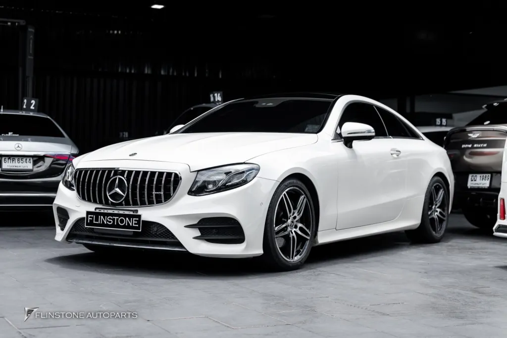 Mercedes Benz C238 กระจัง