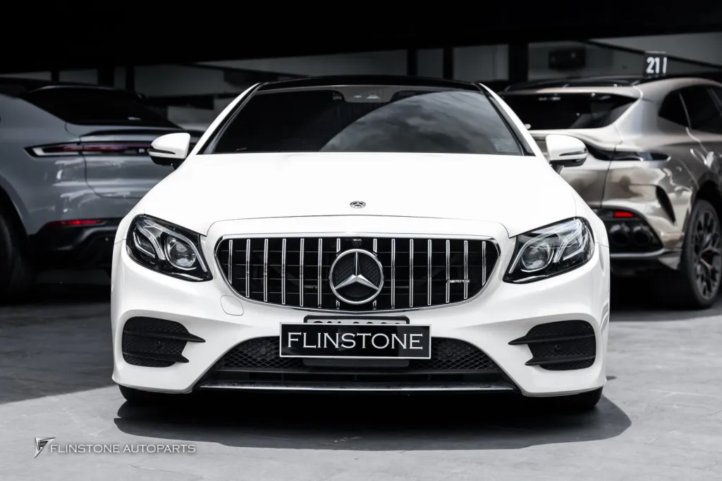Mercedes Benz C238 กระจัง