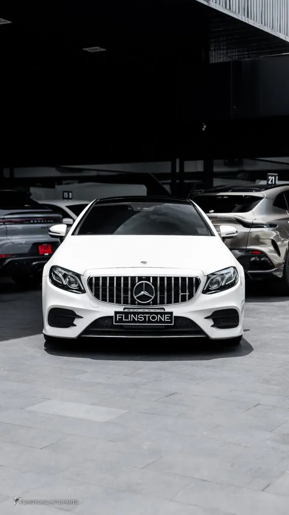 Mercedes Benz C238 กระจัง