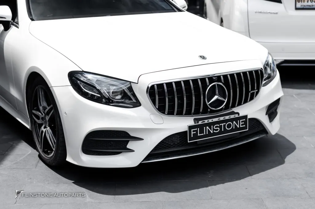 Mercedes Benz C238 กระจัง