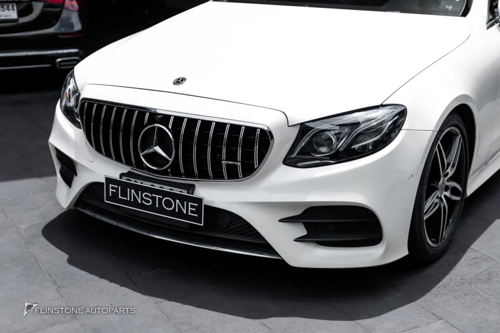 Mercedes Benz C238 กระจัง