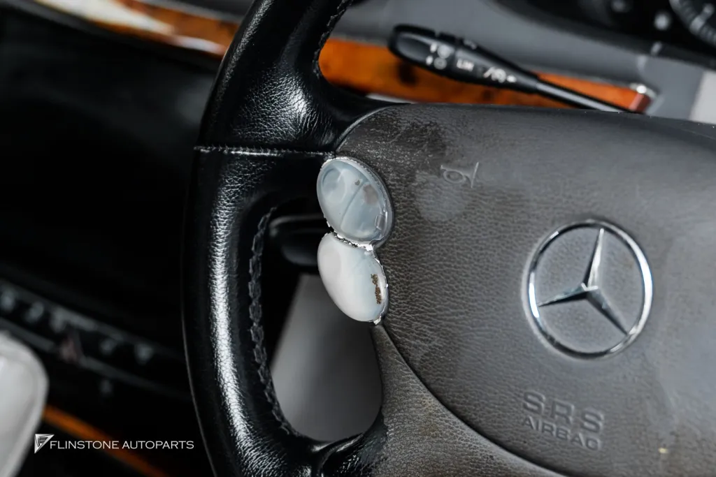 Mercedes Benz W211 方向盘按键