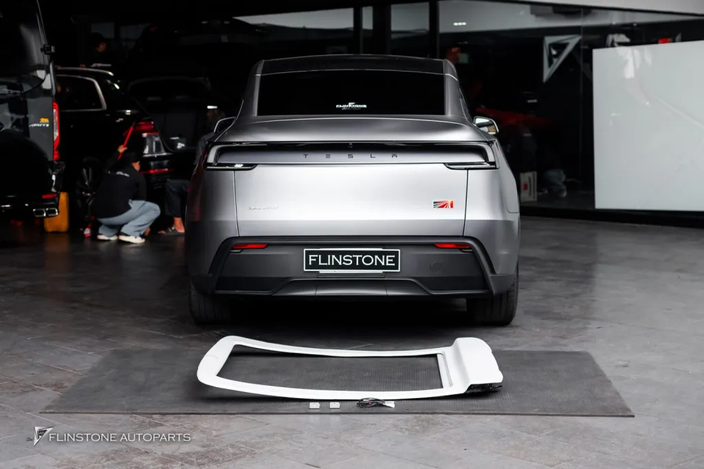 Tesla Juniper ม่านไฟฟ้า