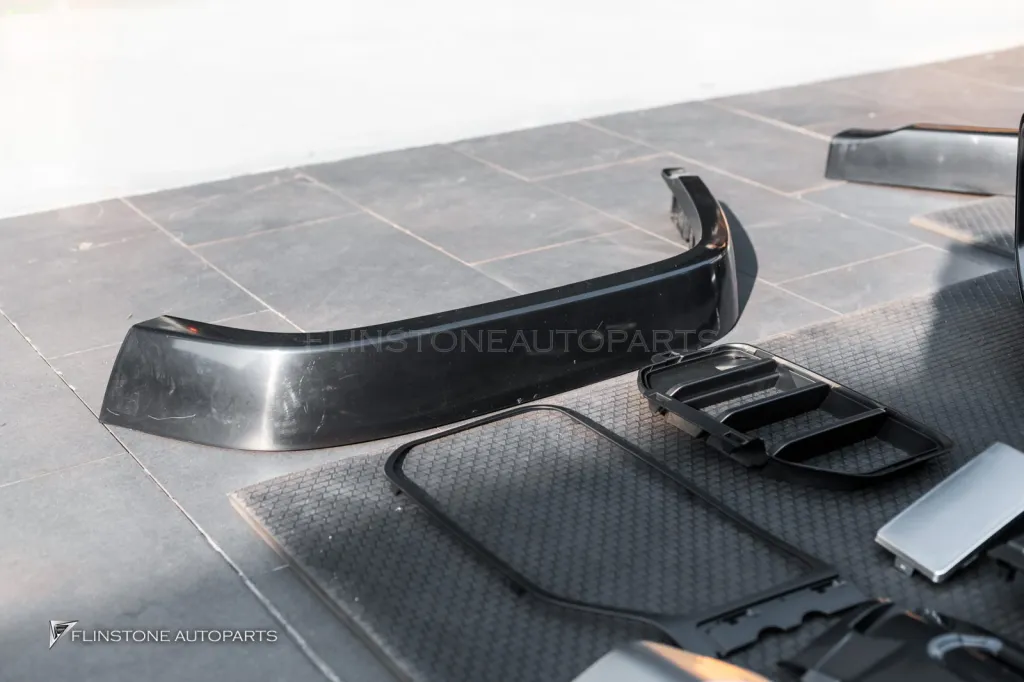 Mercedes Benz Gclass G450D Full Body Kit Side Steps Wheels