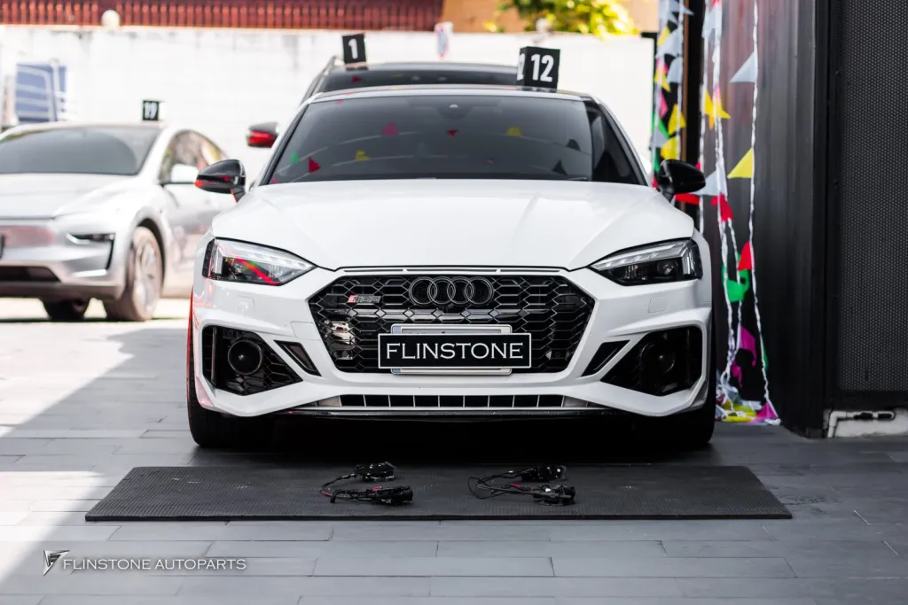 Audi A5 ประตูดูด
