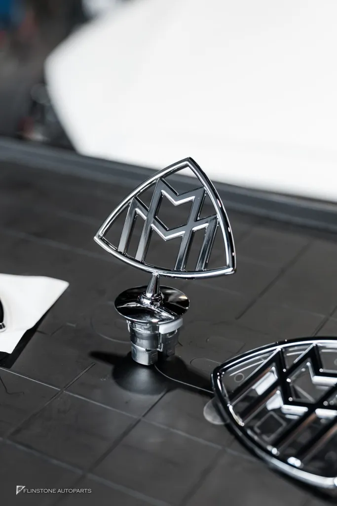 Mercedes Benz Sclass โลโก้ Maybach รอบคัน