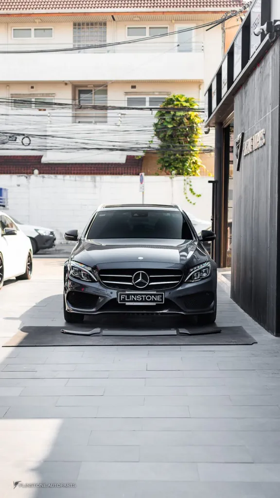 Mercedes Benz W205 Lip