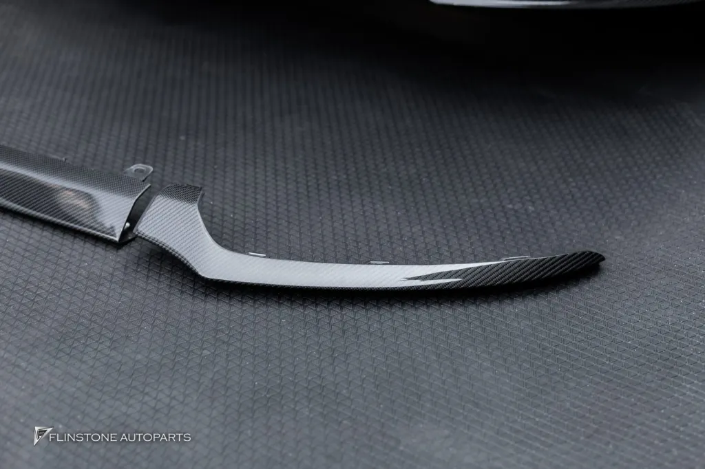 Mercedes Benz W205 Lip