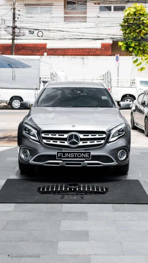 Mercedes Benz Gla กระจัง