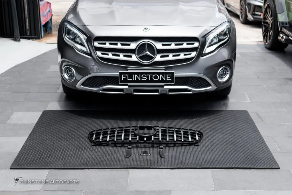 Mercedes Benz Gla กระจัง