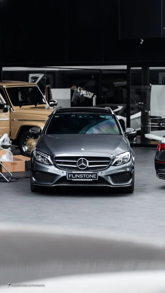 Mercedes Benz W205 Lip