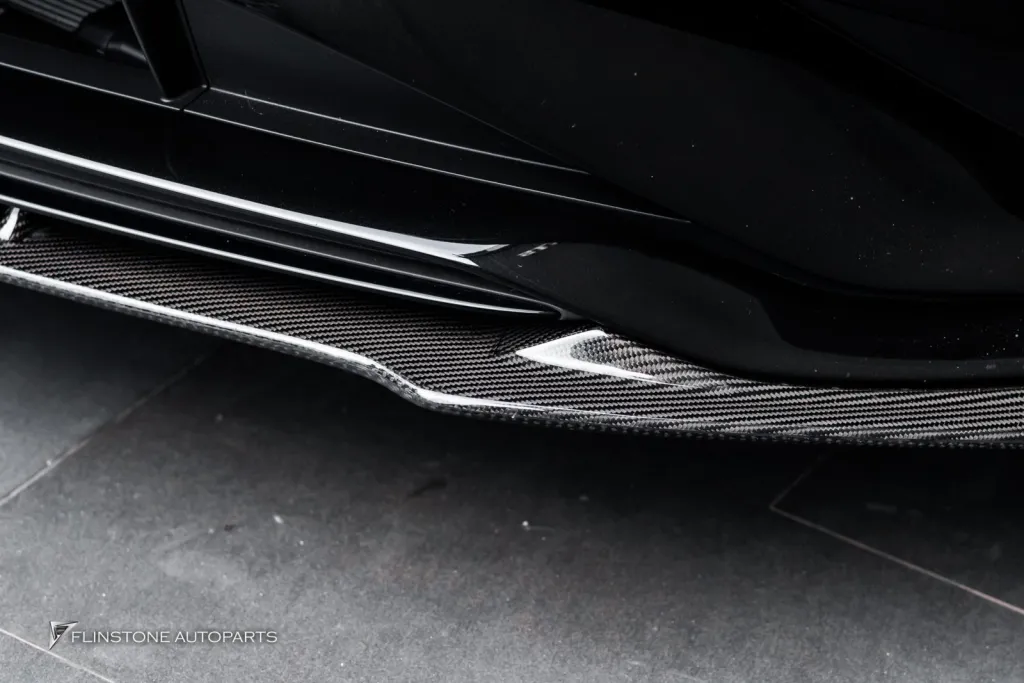 Mercedes Benz Cls พาร์ทคาร์บอนรอบคัน เบรค