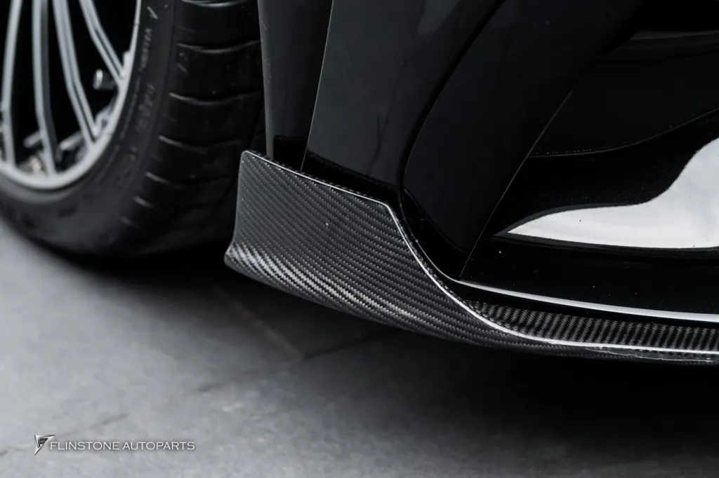 Mercedes Benz Cls พาร์ทคาร์บอนรอบคัน เบรค