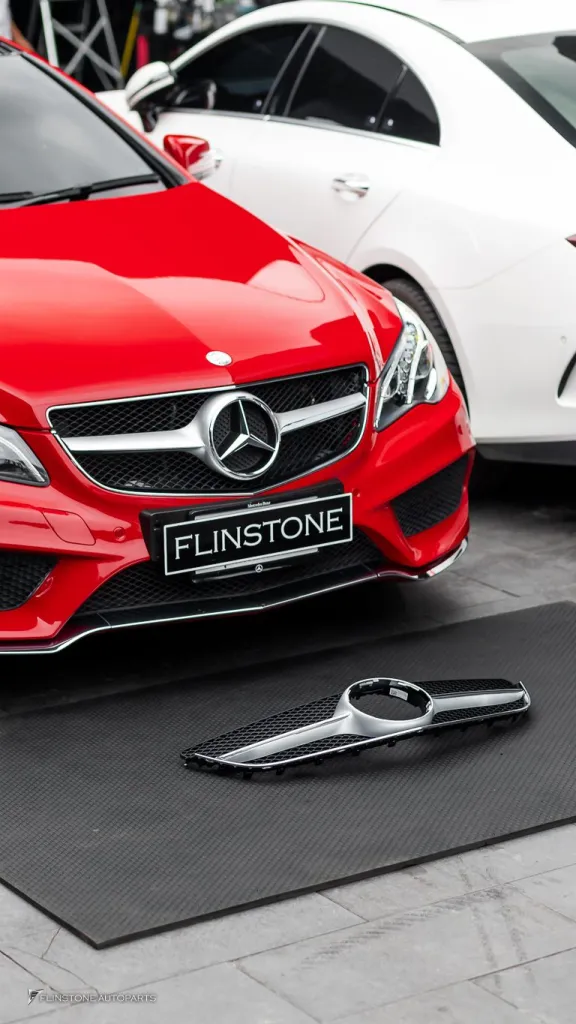 Mercedes Benz W207 กระจังแท้