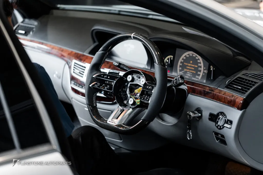 Mercedes Benz W221 S65 พวงมาลัย โลโก้